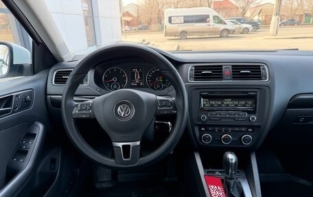 Volkswagen Jetta VI, 2013 год, 1 195 000 рублей, 23 фотография