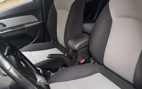 Chevrolet Cruze II, 2013 год, 971 000 рублей, 14 фотография