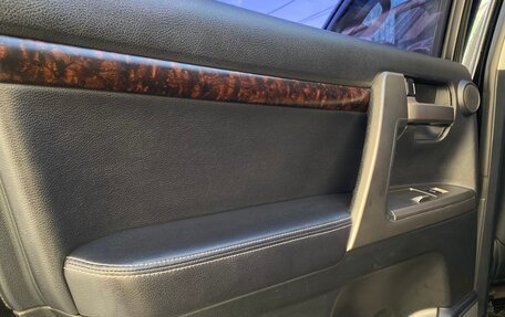 Toyota Land Cruiser 200, 2011 год, 3 800 000 рублей, 10 фотография