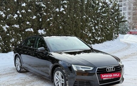 Audi A4, 2019 год, 2 000 000 рублей, 3 фотография