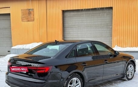 Audi A4, 2019 год, 2 000 000 рублей, 4 фотография