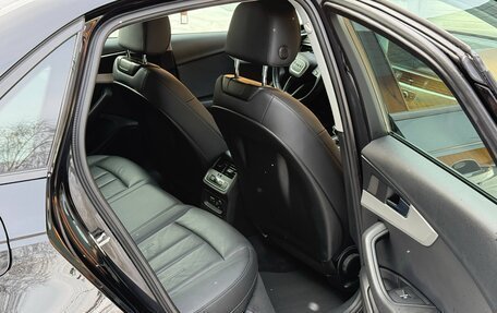 Audi A4, 2019 год, 2 000 000 рублей, 12 фотография