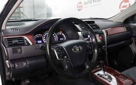 Toyota Camry, 2014 год, 2 099 000 рублей, 7 фотография