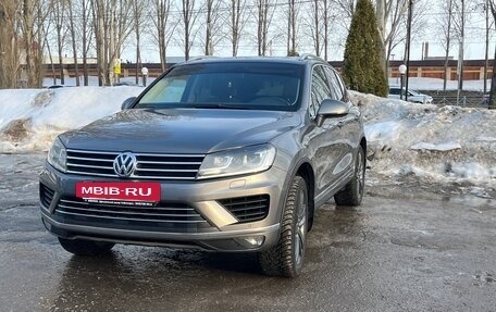 Volkswagen Touareg III, 2015 год, 2 270 000 рублей, 6 фотография