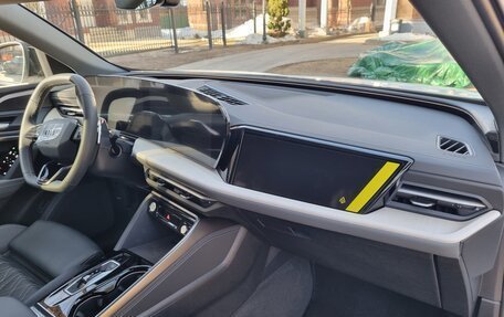 Audi Q5, 2025 год, 7 000 000 рублей, 28 фотография