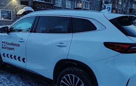 CheryExeed TXL, 2023 год, 2 275 000 рублей, 3 фотография