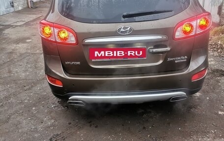 Hyundai Santa Fe III рестайлинг, 2011 год, 1 350 000 рублей, 2 фотография