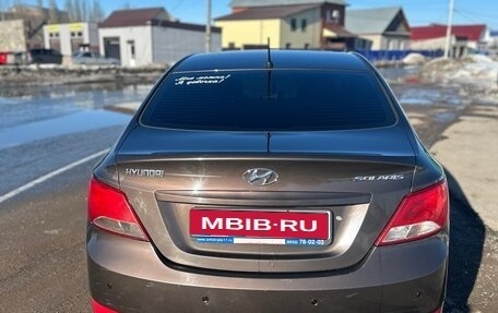 Hyundai Solaris II рестайлинг, 2015 год, 700 000 рублей, 1 фотография