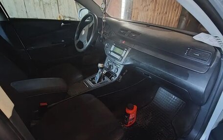 Volkswagen Passat B6, 2007 год, 450 000 рублей, 4 фотография