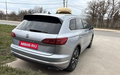 Volkswagen Touareg III, 2019 год, 5 900 000 рублей, 2 фотография