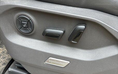 Volkswagen Touareg III, 2019 год, 5 900 000 рублей, 19 фотография