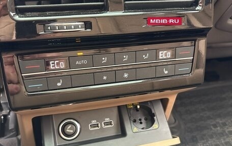 Volkswagen Touareg III, 2019 год, 5 900 000 рублей, 18 фотография