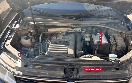 Volkswagen Tiguan II, 2017 год, 1 930 000 рублей, 10 фотография