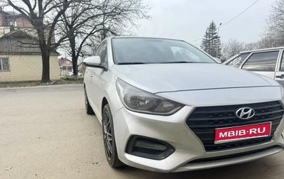 Hyundai Solaris II рестайлинг, 2018 год, 1 000 000 рублей, 1 фотография