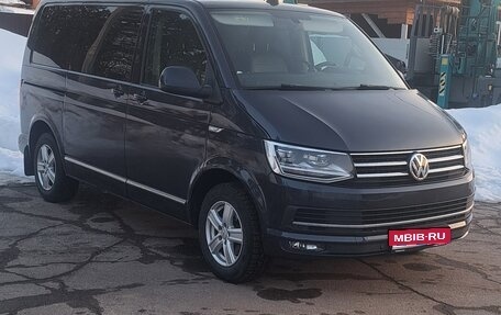 Volkswagen Caravelle T6 рестайлинг, 2018 год, 3 445 000 рублей, 1 фотография