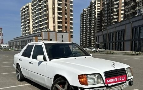 Mercedes-Benz E-Класс, 1994 год, 280 000 рублей, 4 фотография