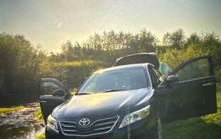 Toyota Camry, 2011 год, 1 250 000 рублей, 10 фотография