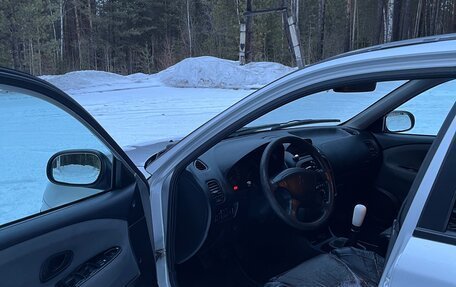 Mitsubishi Carisma I, 2002 год, 350 000 рублей, 9 фотография