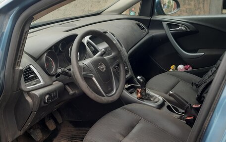 Opel Astra J, 2013 год, 750 000 рублей, 6 фотография