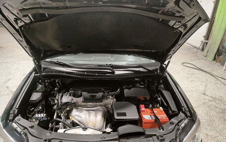 Toyota Camry, 2017 год, 2 300 000 рублей, 2 фотография