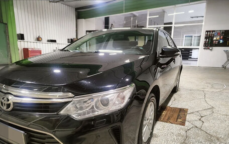 Toyota Camry, 2017 год, 2 300 000 рублей, 3 фотография