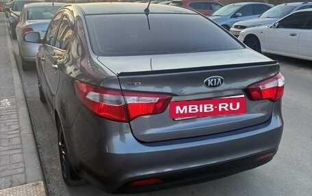 KIA Rio III рестайлинг, 2013 год, 800 000 рублей, 3 фотография