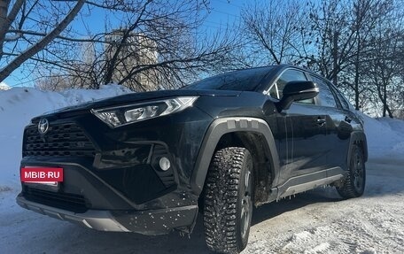 Toyota RAV4, 2023 год, 3 450 000 рублей, 3 фотография