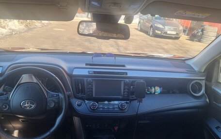 Toyota RAV4, 2017 год, 2 500 000 рублей, 6 фотография