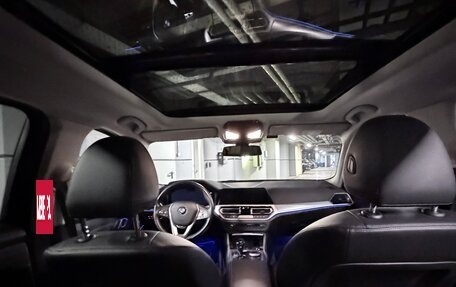 BMW 3 серия, 2019 год, 3 591 000 рублей, 10 фотография