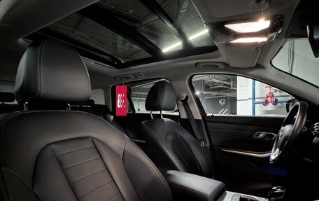 BMW 3 серия, 2019 год, 3 591 000 рублей, 9 фотография