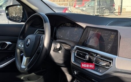 BMW 3 серия, 2019 год, 3 591 000 рублей, 29 фотография