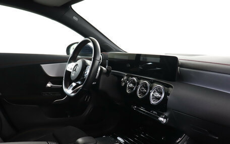 Mercedes-Benz CLA, 2020 год, 2 629 000 рублей, 9 фотография