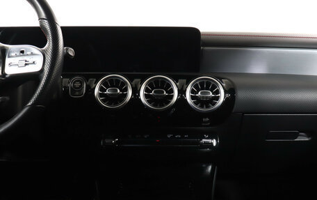 Mercedes-Benz CLA, 2020 год, 2 629 000 рублей, 14 фотография