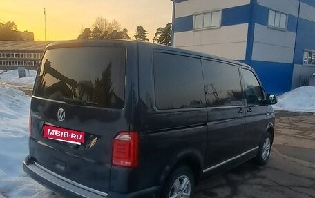 Volkswagen Caravelle T6 рестайлинг, 2018 год, 3 445 000 рублей, 4 фотография