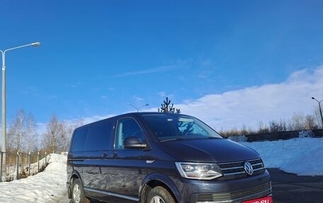 Volkswagen Caravelle T6 рестайлинг, 2018 год, 3 445 000 рублей, 8 фотография