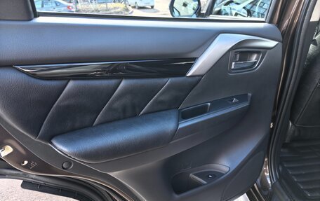 Mitsubishi Pajero Sport III рестайлинг, 2019 год, 3 900 000 рублей, 14 фотография