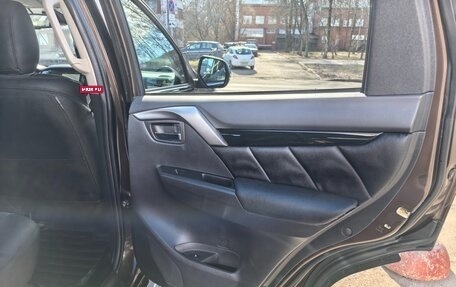 Mitsubishi Pajero Sport III рестайлинг, 2019 год, 3 900 000 рублей, 19 фотография