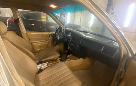 Mercedes-Benz 190 (W201), 1986 год, 200 000 рублей, 6 фотография