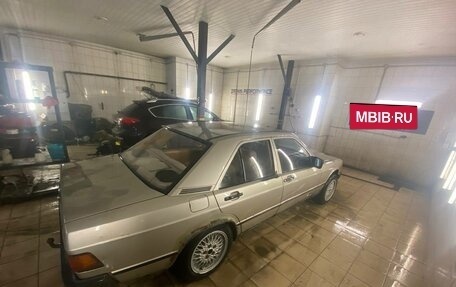 Mercedes-Benz 190 (W201), 1986 год, 200 000 рублей, 3 фотография