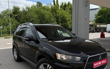 Mitsubishi Outlander III рестайлинг 3, 2010 год, 1 050 000 рублей, 1 фотография