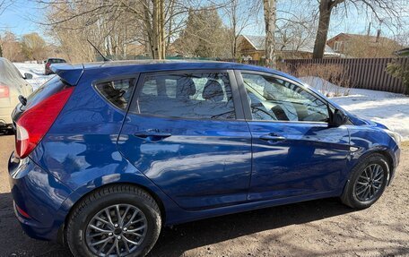 Hyundai Solaris II рестайлинг, 2015 год, 1 200 000 рублей, 4 фотография