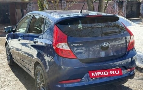 Hyundai Solaris II рестайлинг, 2015 год, 1 200 000 рублей, 6 фотография