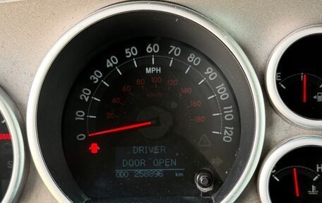 Toyota Sequoia II рестайлинг, 2010 год, 2 800 000 рублей, 18 фотография