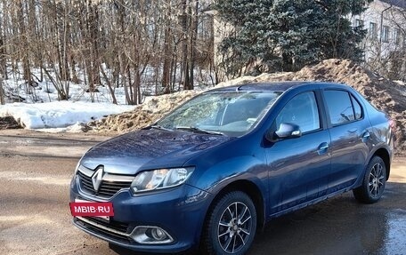 Renault Logan II, 2016 год, 799 000 рублей, 4 фотография