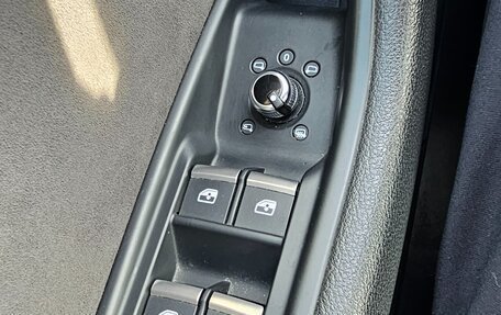 Audi A4, 2018 год, 2 990 000 рублей, 10 фотография