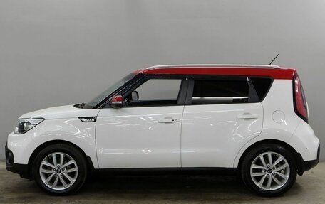 KIA Soul II рестайлинг, 2018 год, 1 563 000 рублей, 8 фотография