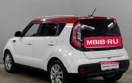 KIA Soul II рестайлинг, 2018 год, 1 563 000 рублей, 7 фотография