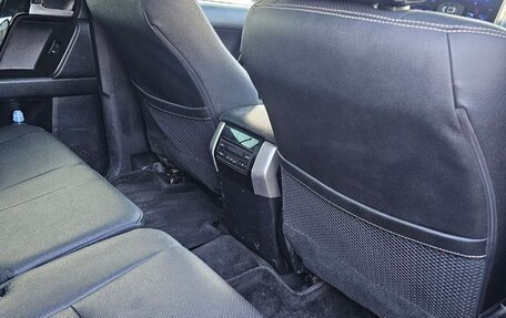 Toyota Land Cruiser Prado 150 рестайлинг 2, 2020 год, 3 999 999 рублей, 8 фотография