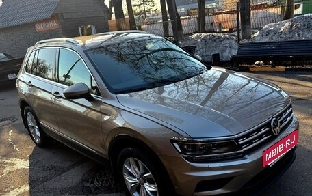 Volkswagen Tiguan II, 2020 год, 2 690 000 рублей, 2 фотография