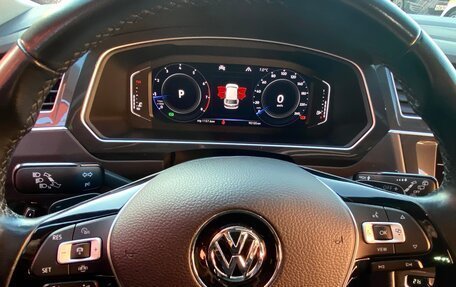 Volkswagen Tiguan II, 2020 год, 2 690 000 рублей, 12 фотография